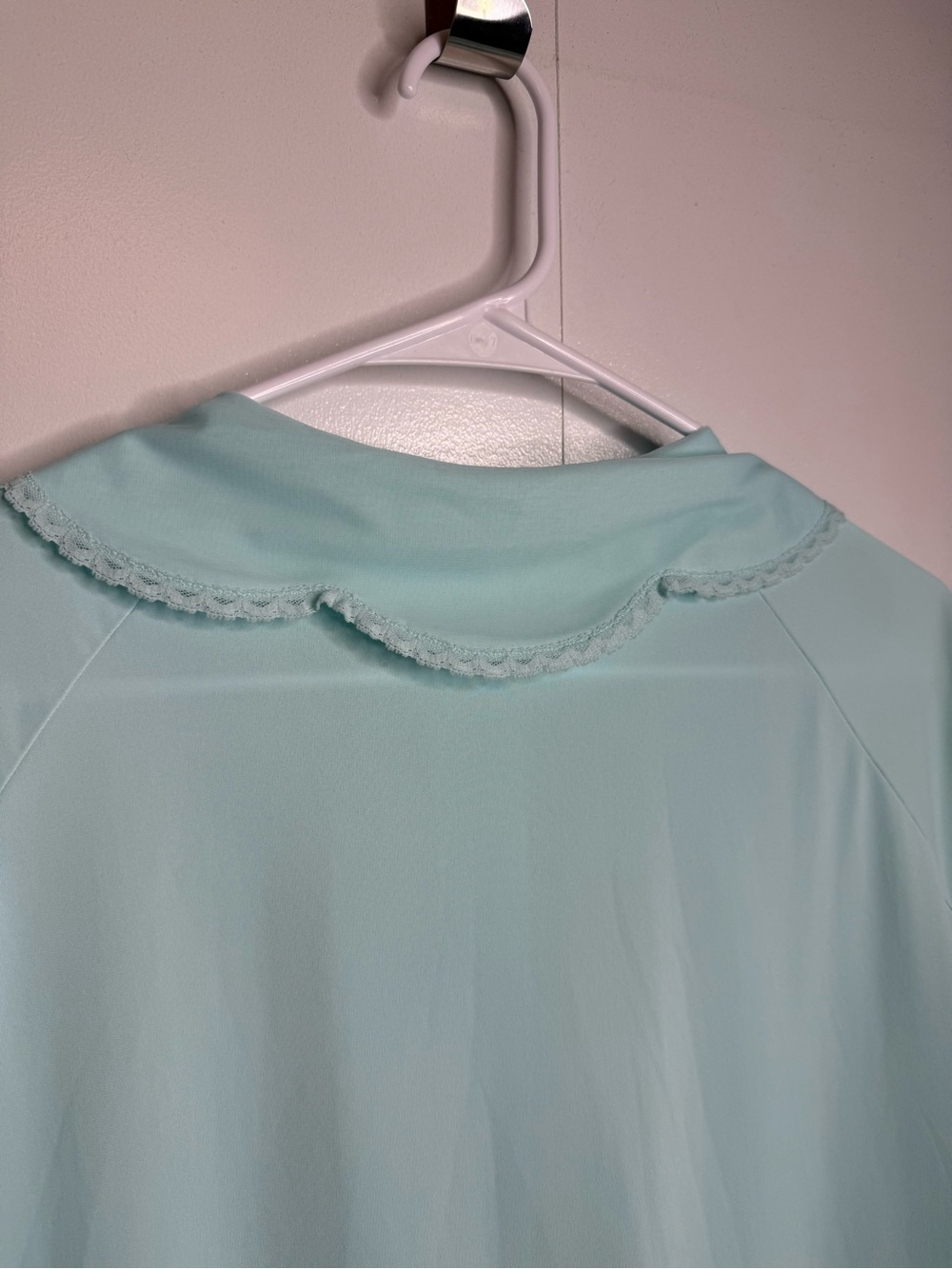 Vintage Shadowline Women's Medium Nylon Nightgown Button Front Pockets Blue Lace - Picture 10 of 14